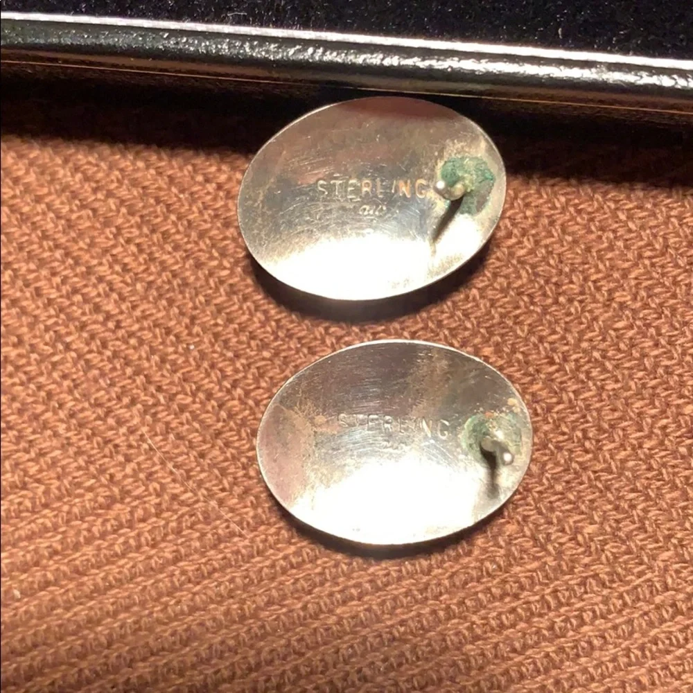 Sterling Silver/Turquoise oval classic earrings - Picture 7 of 12